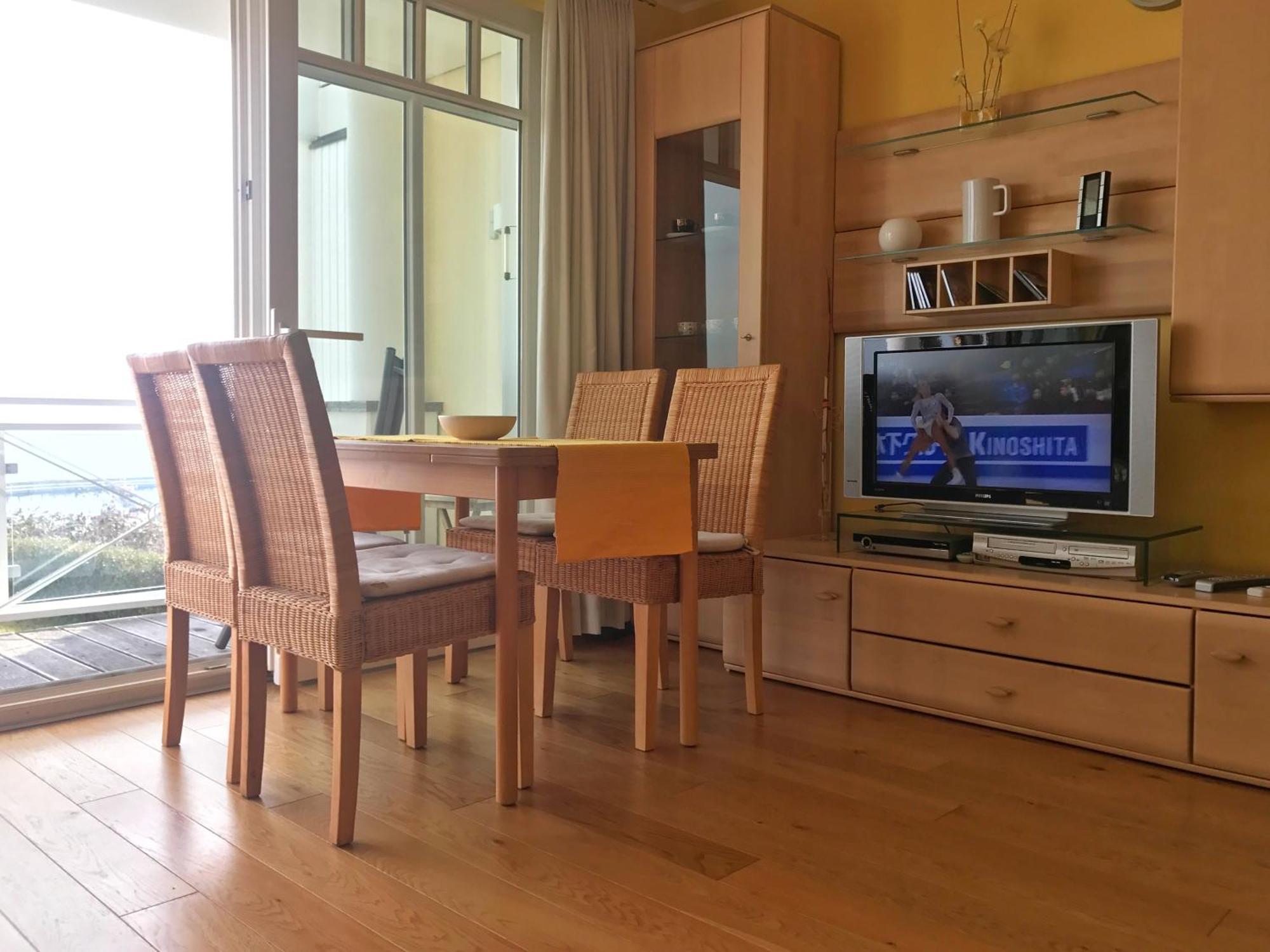 Meerblickvilla Prinz Heinrich - Ferienwohnung 4 ซาสนิทซ์ ภายนอก รูปภาพ